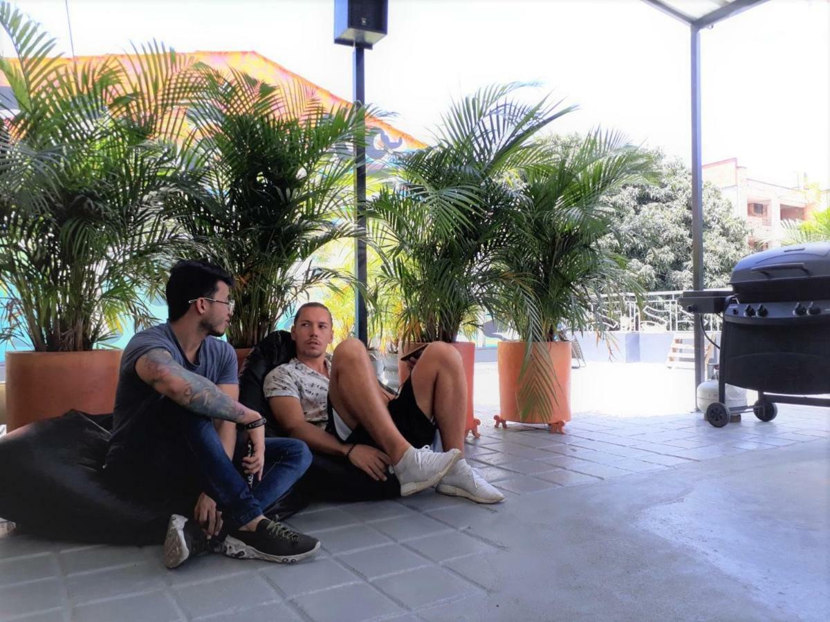 Noah Boutique Hostels Медельин Экстерьер фото