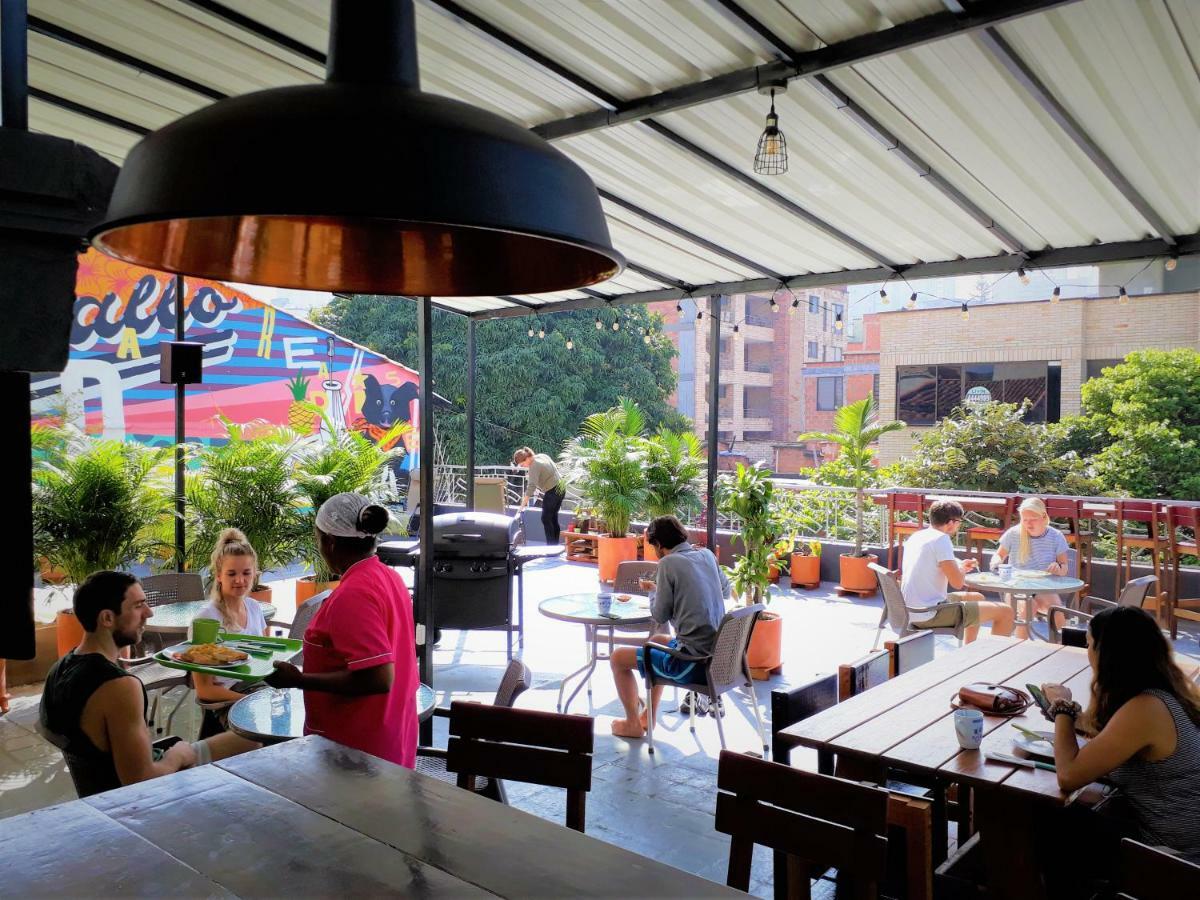 Noah Boutique Hostels Медельин Экстерьер фото