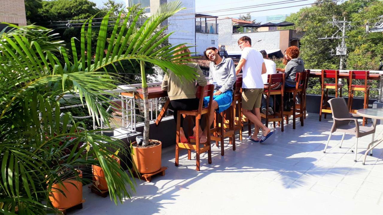 Noah Boutique Hostels Медельин Экстерьер фото